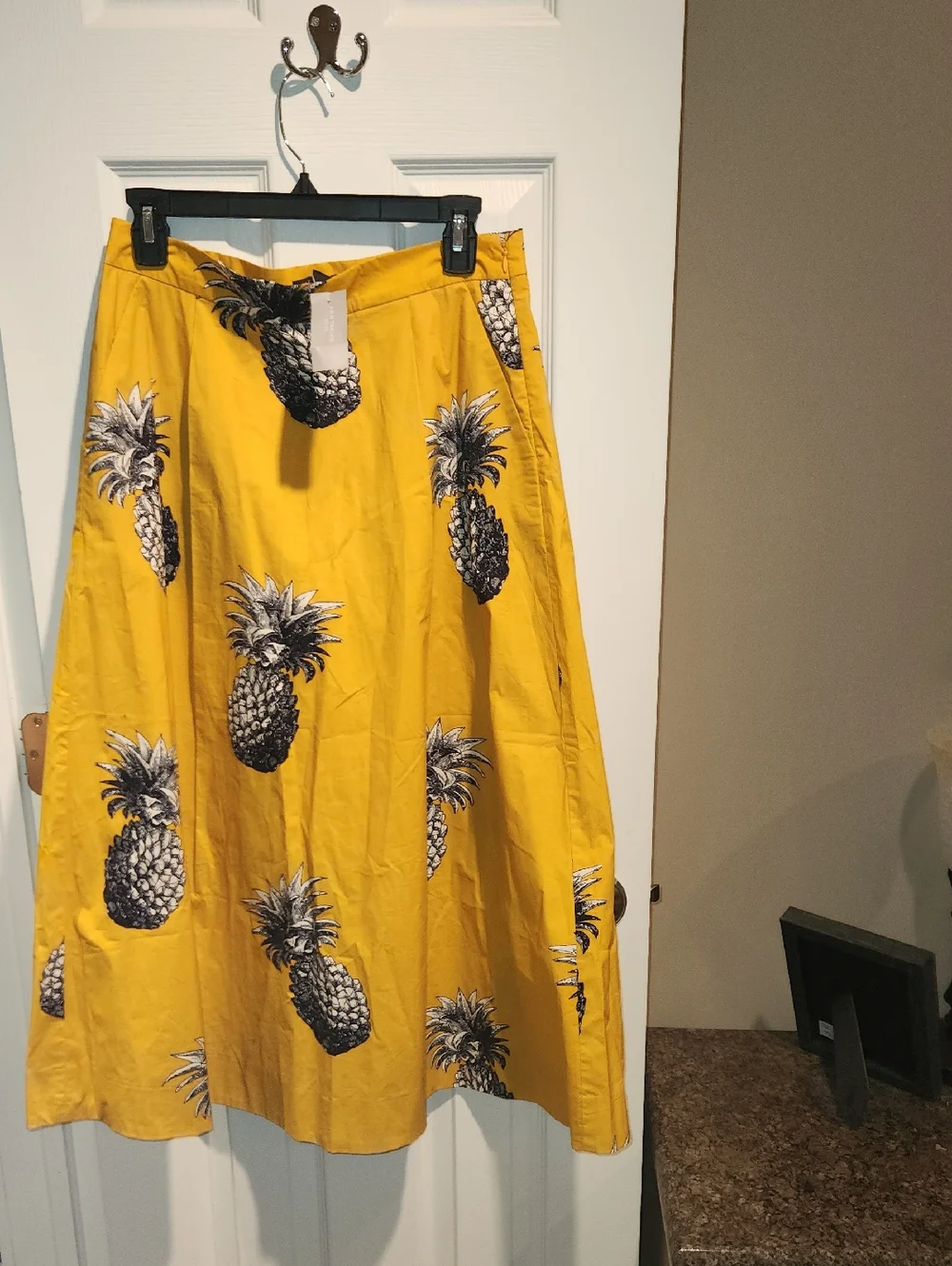 Ann Taylor Yellow Pineapple Print A-Line Women's Skirt - Picture 1 of 3